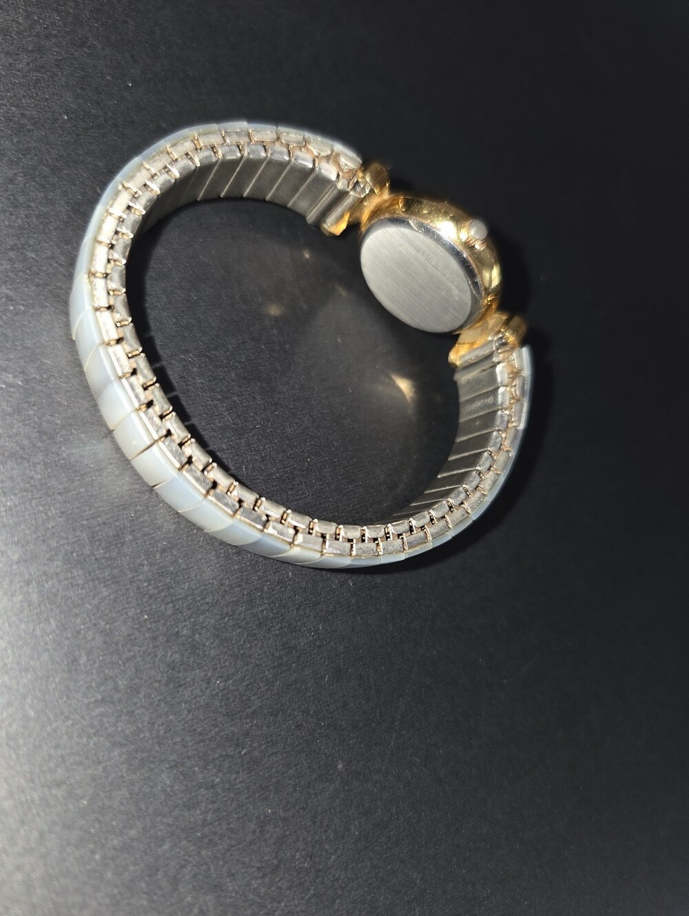Vintage Lucoral Mosaic Mother of Pearl Diamond Quartz Watch Diamond Is Loose - Picture 3 of 3